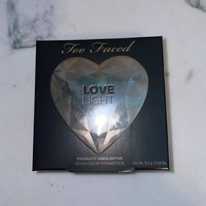 Too Faced Lovelight Highlighter BRAND NEW